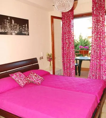 Stefy's Guest house 2*